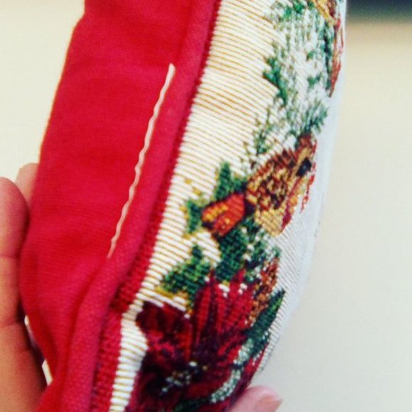 VTG set of 3 Christmas tapestry pillows cat, santa, poinsettia red green - Picture 3 of 9